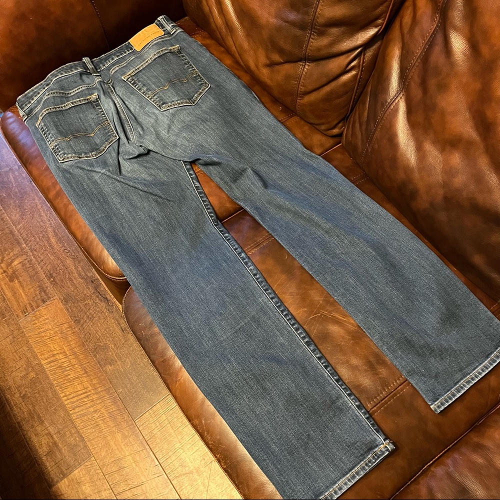 American Eagle Outfitters straight leg men’s jeans 32x34